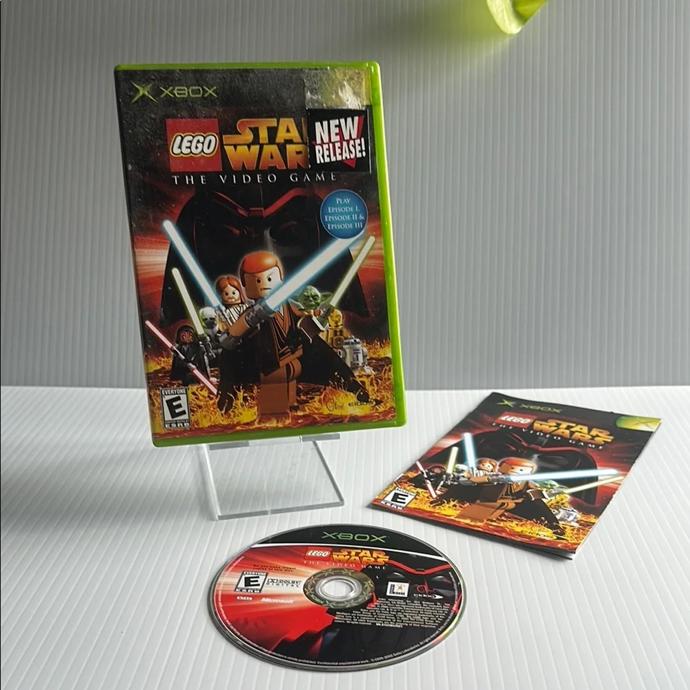 Pre-Owned LEGO Star Wars: The Video Game with Manual